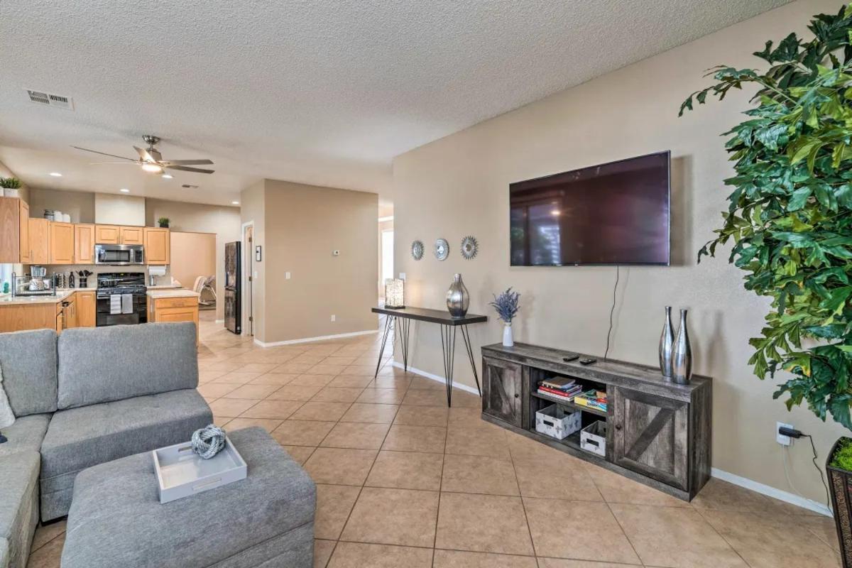 Willa A Beautiful House With Hot Tub, Grill & Games! Las Vegas Zewnętrze zdjęcie